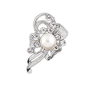 Elegant brooch